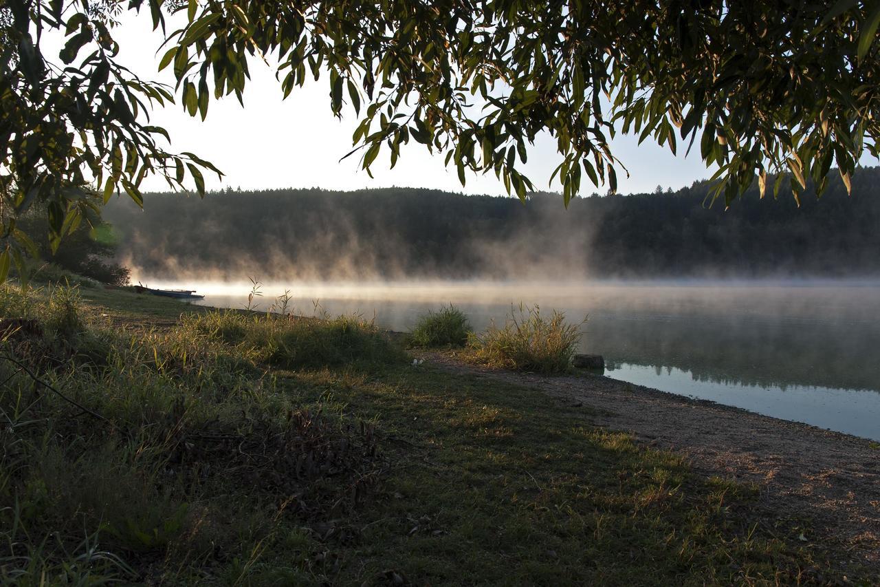 Rybářská Chata U Sumce Stříbro Exterior foto